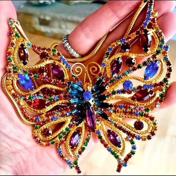 Spectacular Vintage XL butterfly 🦋 Weiss necklace prong set